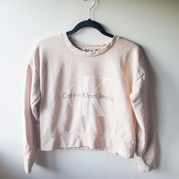 🚫 SOLD: Calvin Klein Crewneck - Picture 2 of 5
